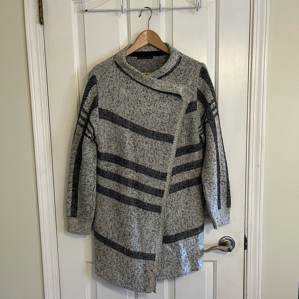 5 for $30 Suzy Shier Monochrome Knit Cardigan